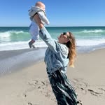 Elizabeth - @elizabethbondyoga - Instagram