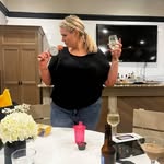 Elizabeth Bourne - @elizabethb2012 - Instagram