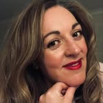Elizabeth Bourne - @fizzballprincess81 - Instagram