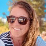 Elizabeth Branson - @adventures_and_bubbles - Instagram
