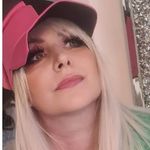 Elizabeth Carmichael - @lillabet1968 - Instagram