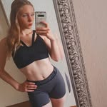 Elizabeth Cartledge - @e_c456 - Instagram