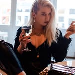 Alexandra Elizabeth | The OG course taker | Digital Marketing 🍸 - @theluxmarketingbrat - Instagram