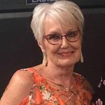 Elizabeth Custer - @elizabeth.custer.12 - Instagram