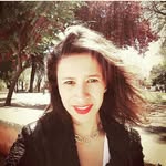 Elizabeth Devia - @eli_deviab - Instagram
