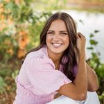 Elizabeth Dickey - @elizabethdickeyscloset - Instagram