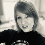 Elizabeth Eide - @liz_051989 - Instagram