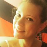 Elizabeth Embry - @embryliz386 - Instagram