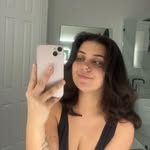 Elizabeth - @elizabethganim - Instagram