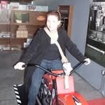 Elizabeth Garnier - @bethieg1976 - Instagram