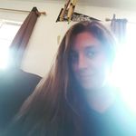 Elizabeth Keating - @selfdestructive_28 - Instagram