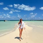 Sarah Elizabeth Lanier - @elizabethlaniertravels - Instagram