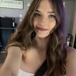Elizabeth Miller - @elizabethleannmiller - Instagram