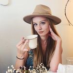 Elizabeth Lear - @lizzielear - Instagram