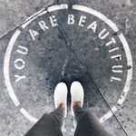 elizabeth lemon. - @las_estrellas - Instagram