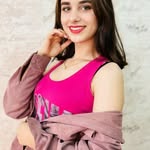 Elizabeth Lessa - @elizabethlessa49 - Instagram