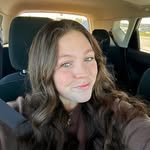 Lizzy :) - @elizabeth.lessar - Instagram