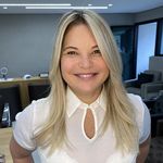Elizabeth Lopes - @elizabeth._.lopes - Instagram