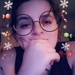 Elizabeth Mchenry - @elizabeth.mchenry62414 - Instagram