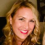 Dr. Elizabeth McLemore - @islandgirleyecare - Instagram