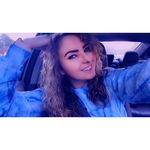 Elizabeth Ralph - @izzylauren7 - Instagram