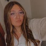 Elizabeth Red - @elizabethred77 - Instagram