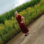 Elizabeth Reimer - @lizzie_458 - Instagram