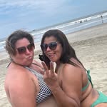 Elizabeth Requena - @beth2.7 - Instagram