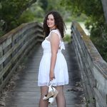 Elizabeth Robins - @lizzard_290 - Instagram
