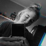 Elizabeth Roux - @lizaroux0510 - Instagram