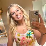 @elizabethrowell - Instagram