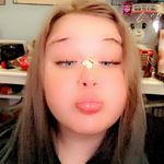 Elizabeth Shultz - @izzybugs03 - Instagram