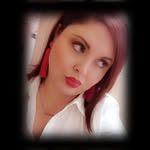 Elizabeth Sledge - @glitzylizzard - Instagram