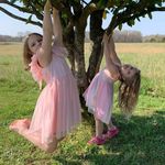Elizabeth Stead Crumrine - @elizabeth_stead_crumrine45 - Instagram