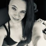 Elizabeth Tedder - @elizabeth.ted2121 - Instagram