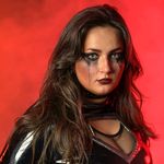 Elizabeth Vanover - @screamqueenella - Instagram