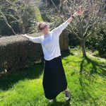 Elizabeth Wallis - @elizabeth.wallis.505 - Instagram