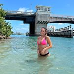 @ella.abramss - Instagram