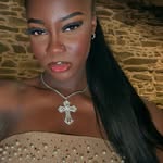 𝐸𝐿𝐿𝒜 𝒜𝑀𝐵𝑅𝒪𝒮𝐸 - @ella.irl - Instagram