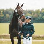Ellie Batten - @the.hopeful.equestrian - Instagram