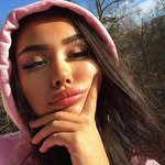 Karys Warren - @ella_battenx - Instagram