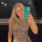 Ella Baxter - @ellarbaxter - Instagram