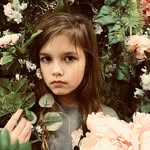 Ella Bess - @e.l.l.a_b.e.s.s - Instagram