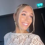 Elle Binns - @ellebinns - Instagram