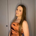 Ella Brady - @ellabrady76 - Instagram