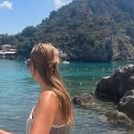 ella - @ellabutton_ - Instagram