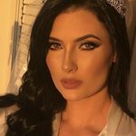 Ella - @ella_ca_na_da - Instagram