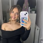 ELLA CARPENTER - @ellacarpenterxo - Instagram