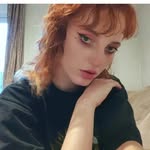 Ella Carruthers - @glitterwankerr - Instagram