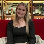 Ella - @_ellacase - Instagram